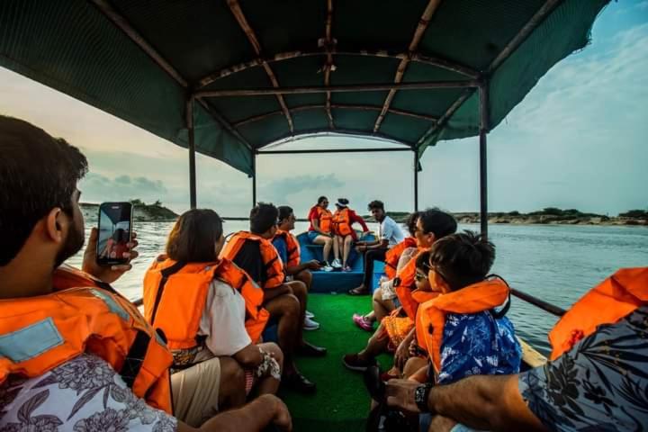 פנסיון Eden Beach Resort