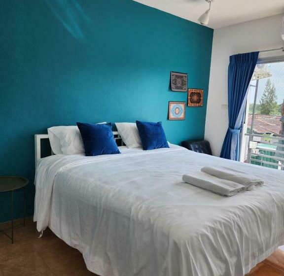 Pinpoint Hotel Phuket