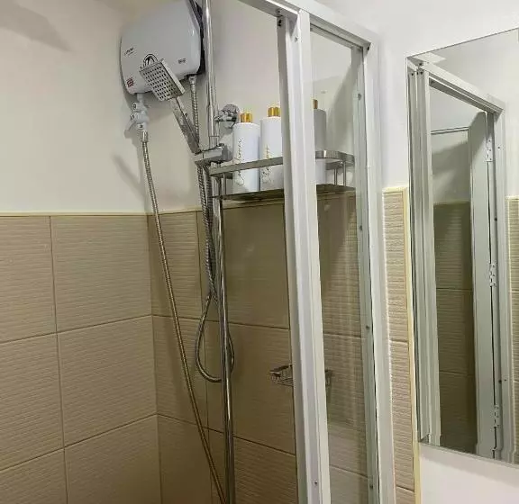 Suzi S Place @ Green 2 Residences Free Wi Fi & Netflix