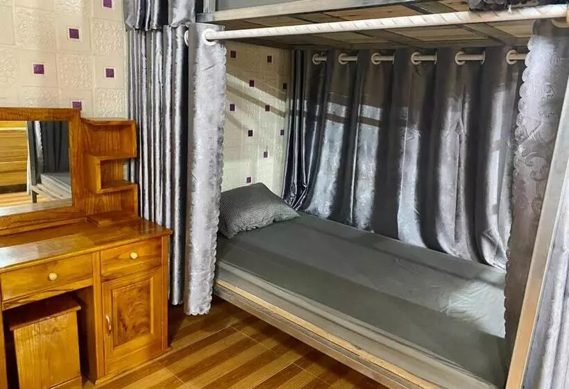 هتل کپسول Bamboo Hostel