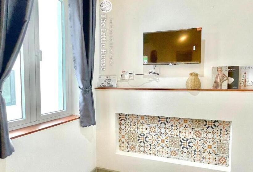 The Little House Cotton White