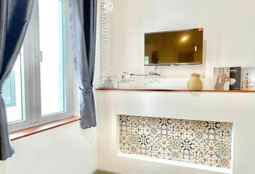 The Little House Cotton White