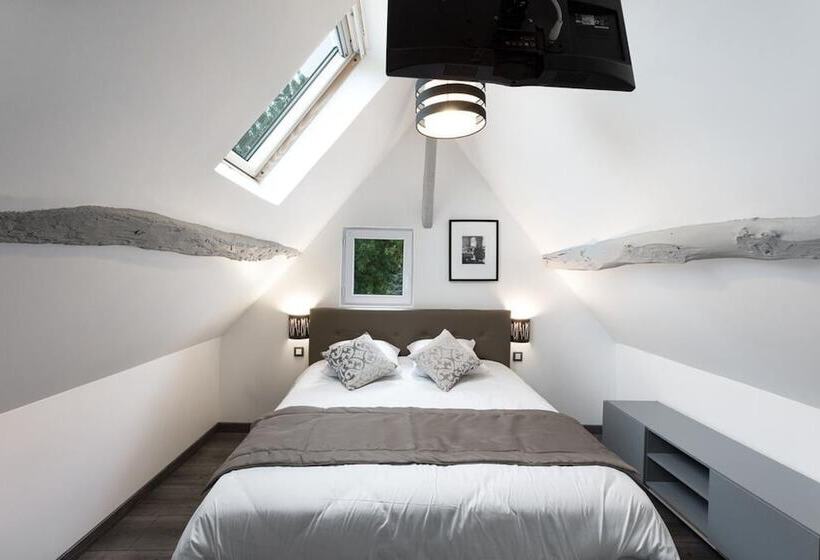 تختخواب و صبحانه Clos D Allonne