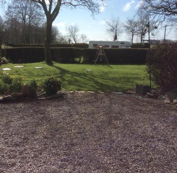 ベッドアンドブレックファースト Le Boterff Gites Et Camping