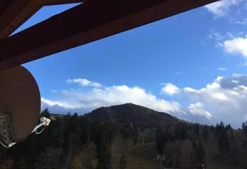 هتل Chalet Kokhta