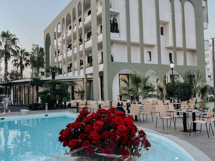 Flower Hotels & Resorts