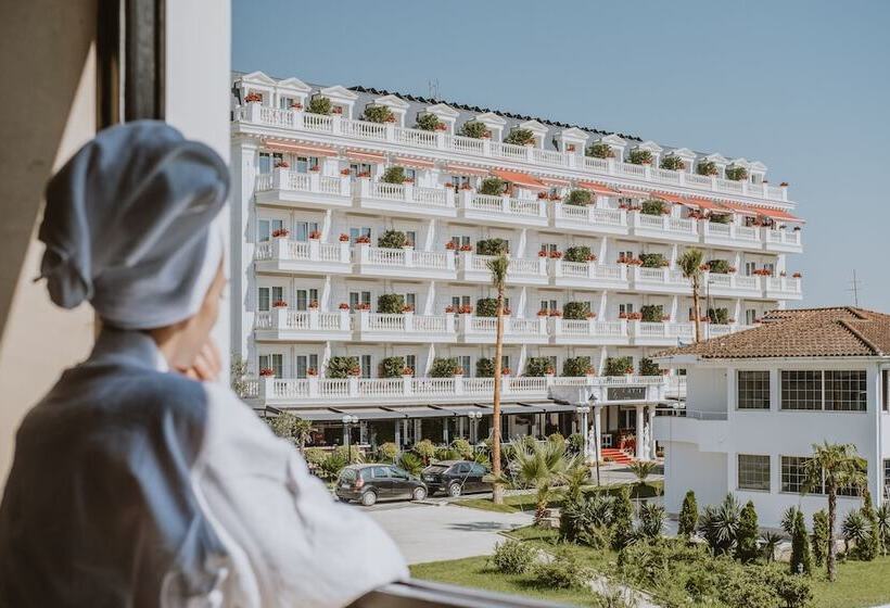 Flower Hotels & Resorts