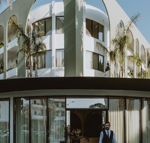 Flower Hotels & Resorts