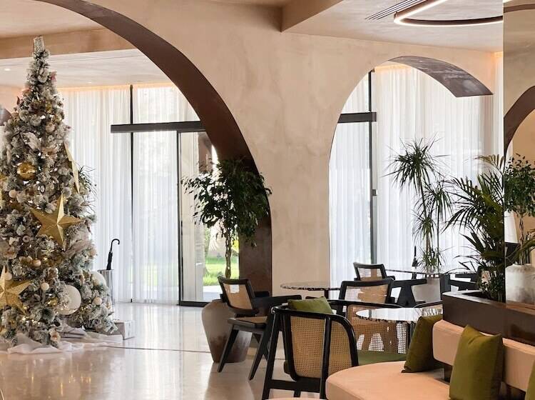 Flower Hotels & Resorts