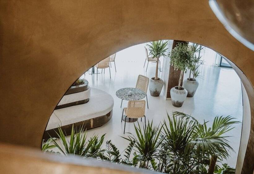 Flower Hotels & Resorts