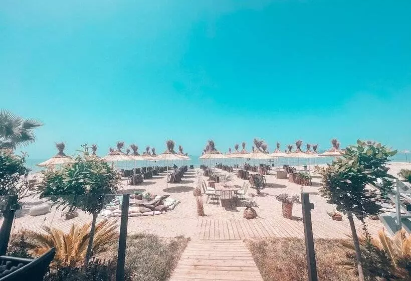 Flower Hotels & Resorts