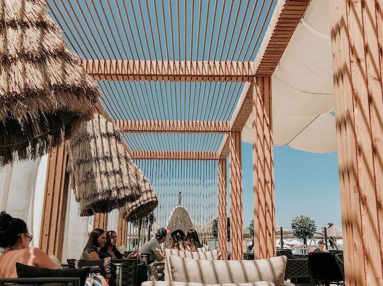 Flower Hotels & Resorts