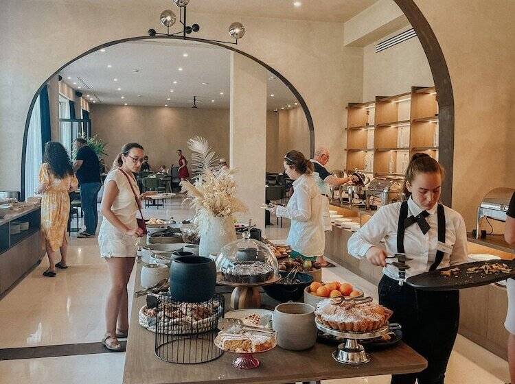 Flower Hotels & Resorts