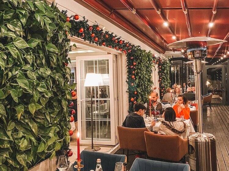 Flower Hotels & Resorts