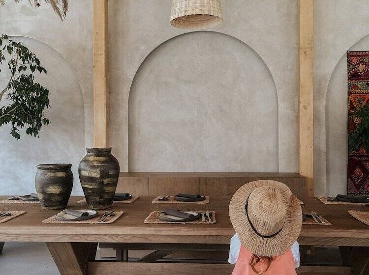 Flower Hotels & Resorts