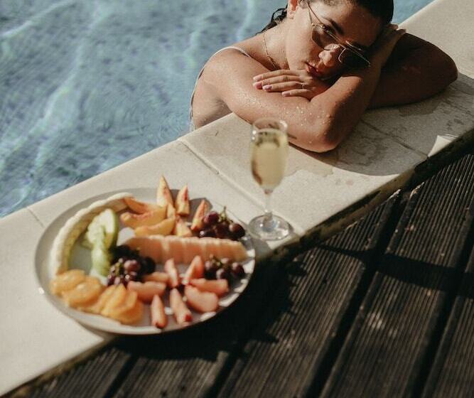 Flower Hotels & Resorts