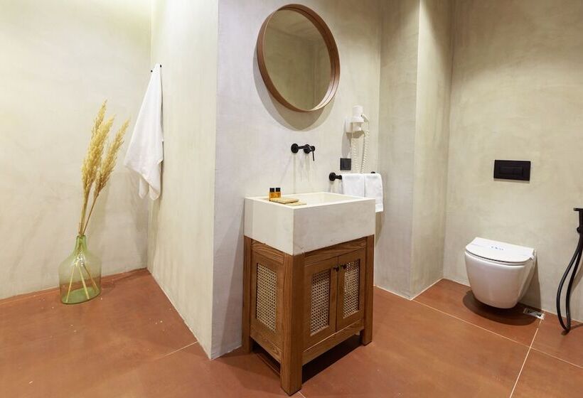 Flower Hotels & Resorts