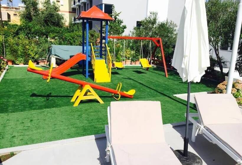 בית מלון כפרי Lakaj