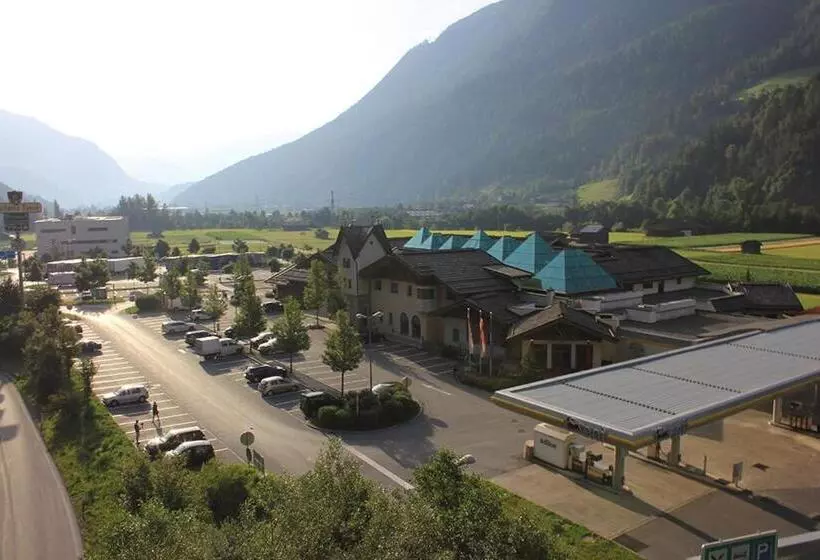 Hotelli Alpenrast Tyrol