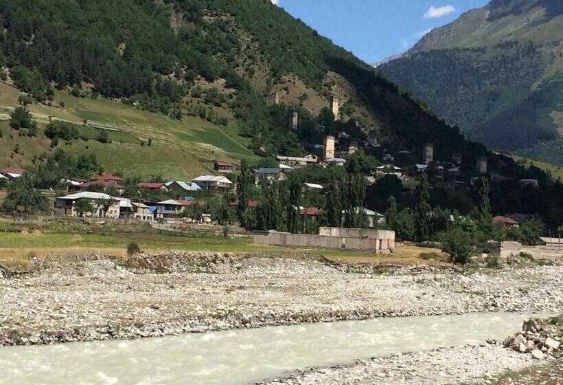 هتل Riverside Mestia