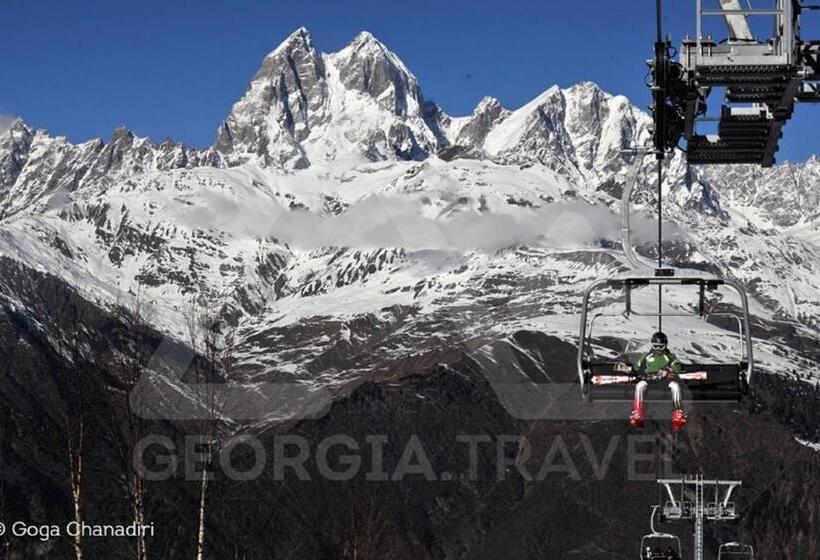 هتل Riverside Mestia