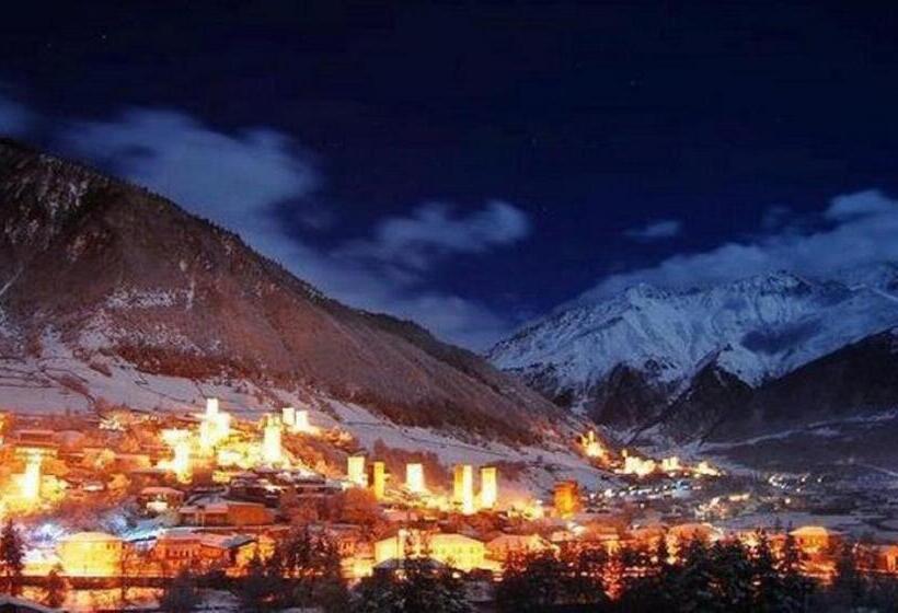 هتل Riverside Mestia