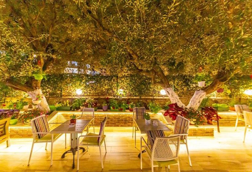 فندق Villa Qendra