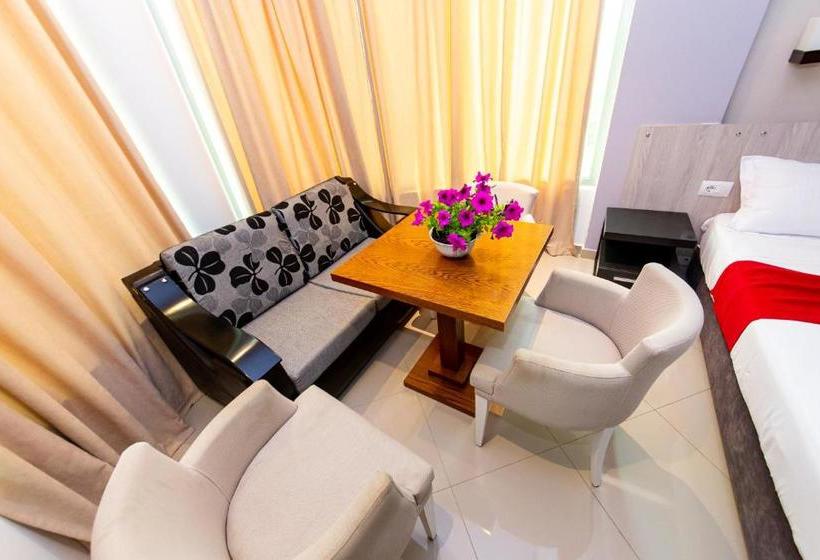 فندق Villa Qendra