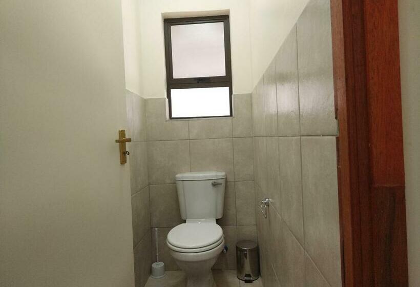 فندق صغير Moonlight Inn  206 Unit 1