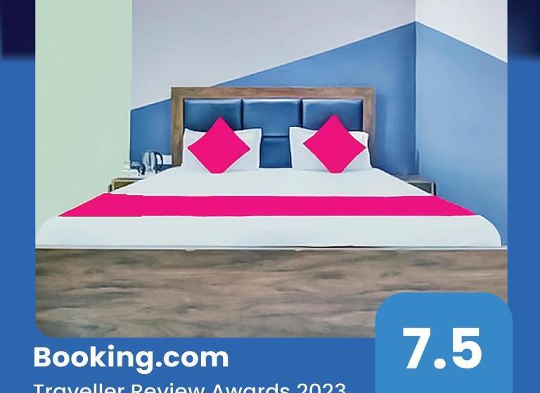 Hotelli Always Stay With Classic Near Nizamuddin Railway Station