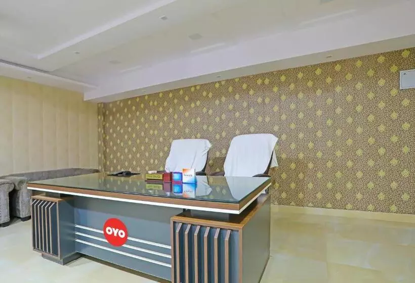 Hotelli Oyo Flagship Guddan Banquet Hall
