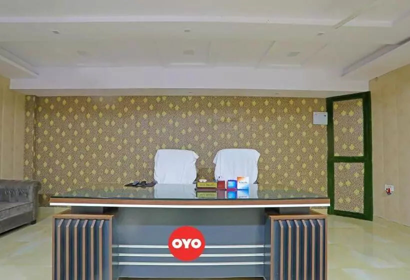 Hotelli Oyo Flagship Guddan Banquet Hall