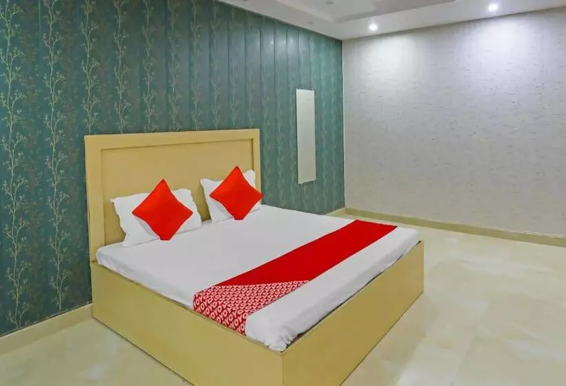 Hotelli Oyo Flagship Guddan Banquet Hall