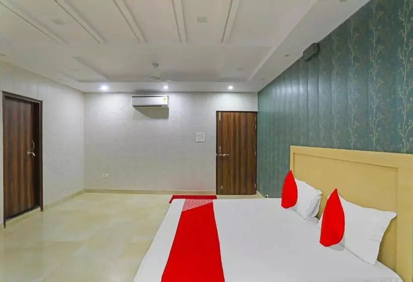 Hotelli Oyo Flagship Guddan Banquet Hall