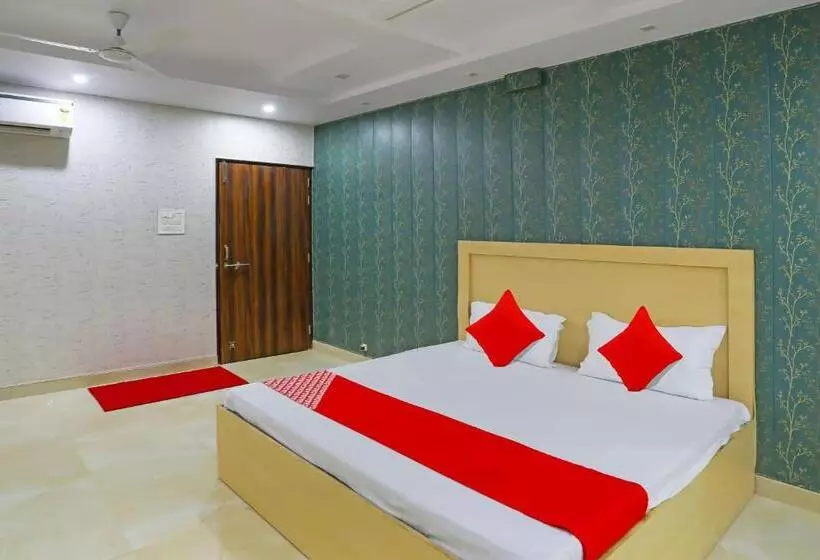 Hotelli Oyo Flagship Guddan Banquet Hall