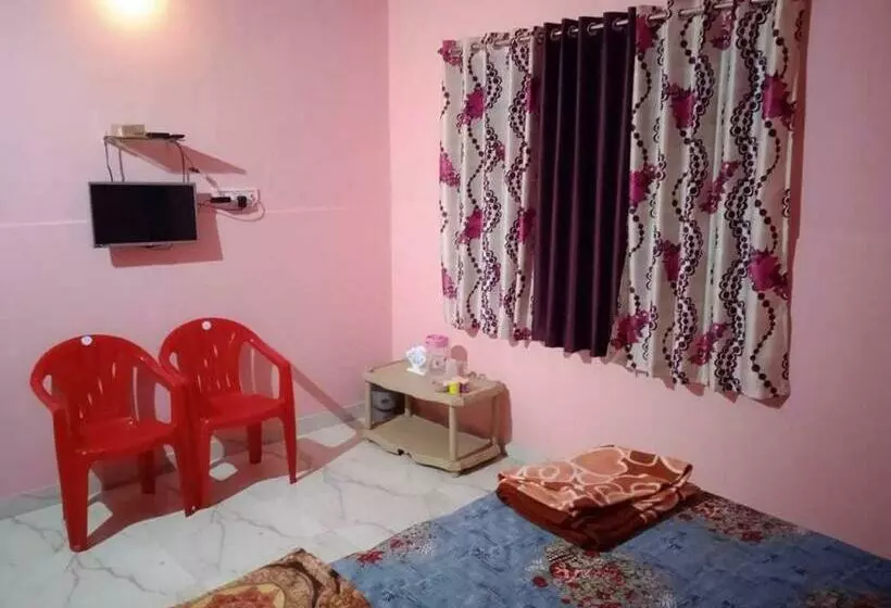 ホテル Oyo Laxmi Cottage