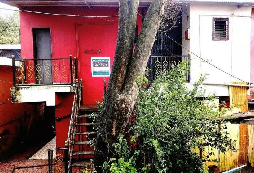 ホテル Oyo Laxmi Cottage