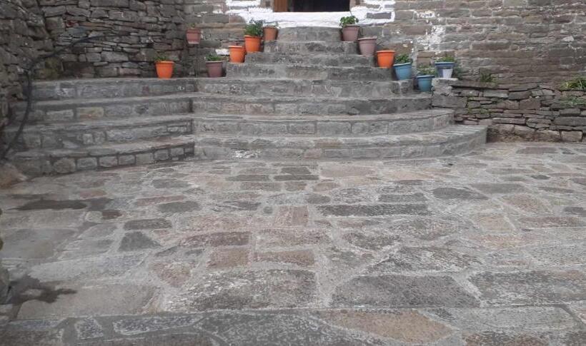 پانسیون Guest House In Buhal