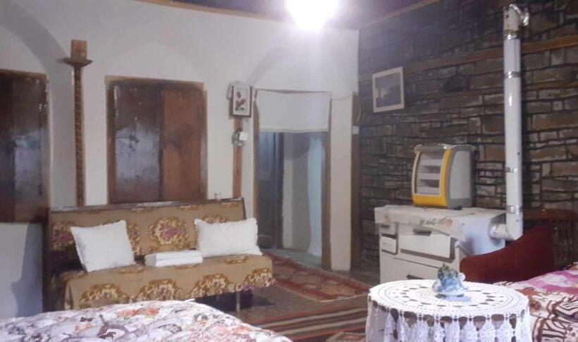 پانسیون Guest House In Buhal