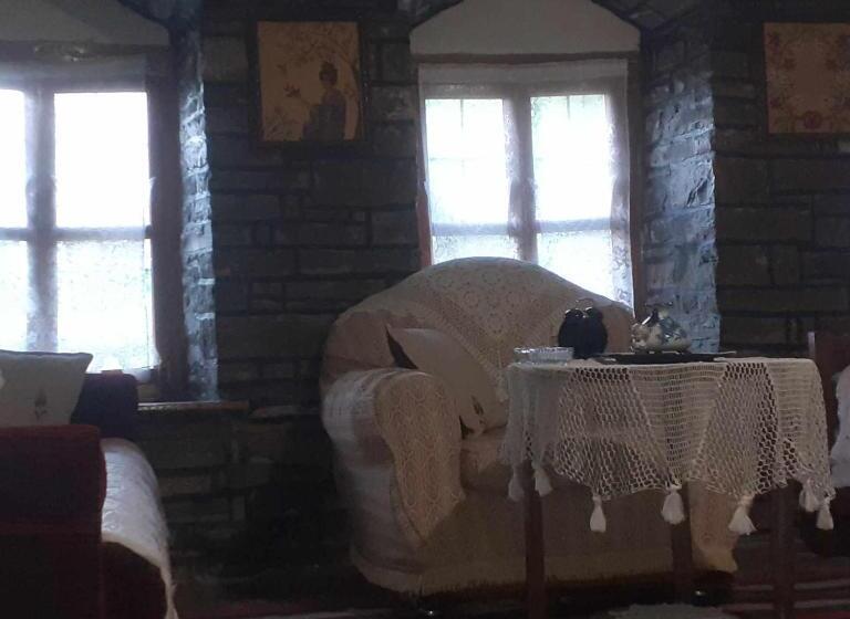 پانسیون Guest House In Buhal