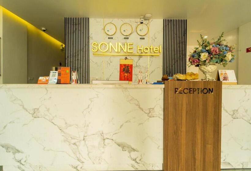 Sonne Hotel Quang Binh