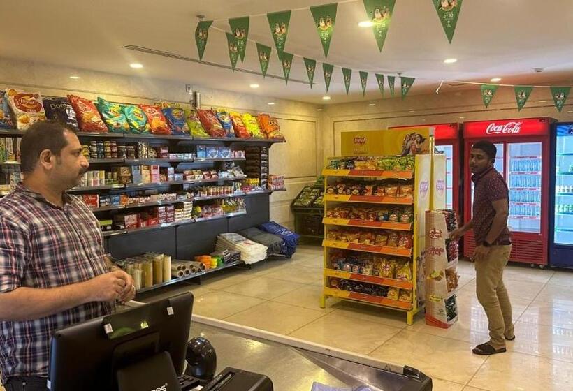 فندق Araek Al Khlood