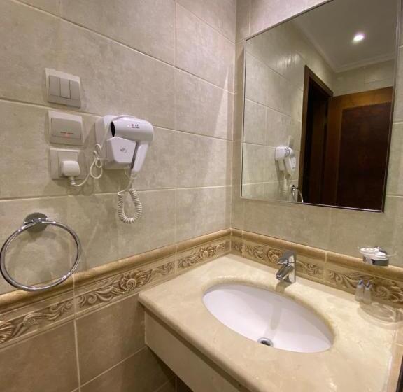 فندق Araek Al Khlood