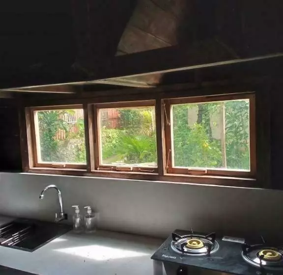 Retkeilymaja Bayawan Sunset Inn Next To Julsam And Orange House