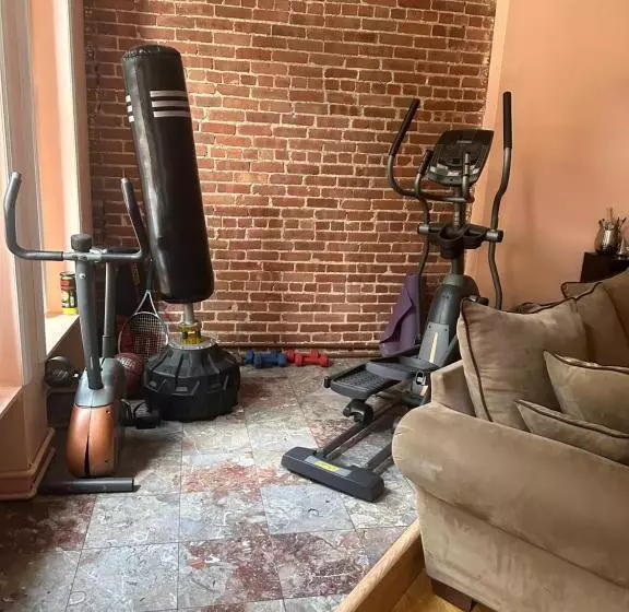 Retkeilymaja Macaw Guest House