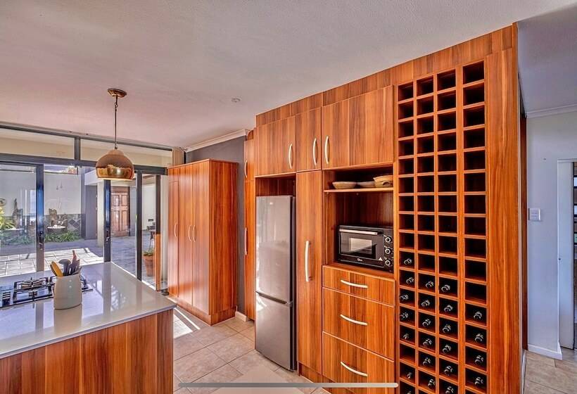 مبيت وإفطار Sawubona Guesthouse