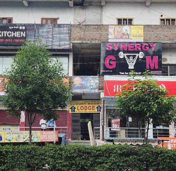 Hotel Spot On Chandras Luxury Rooms