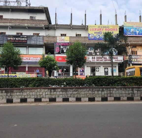 Hotel Spot On Chandras Luxury Rooms