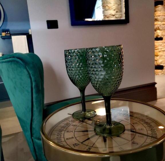 پانسیون Forvm Bijouxs