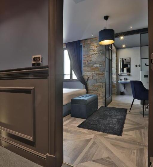 پانسیون Forvm Bijouxs